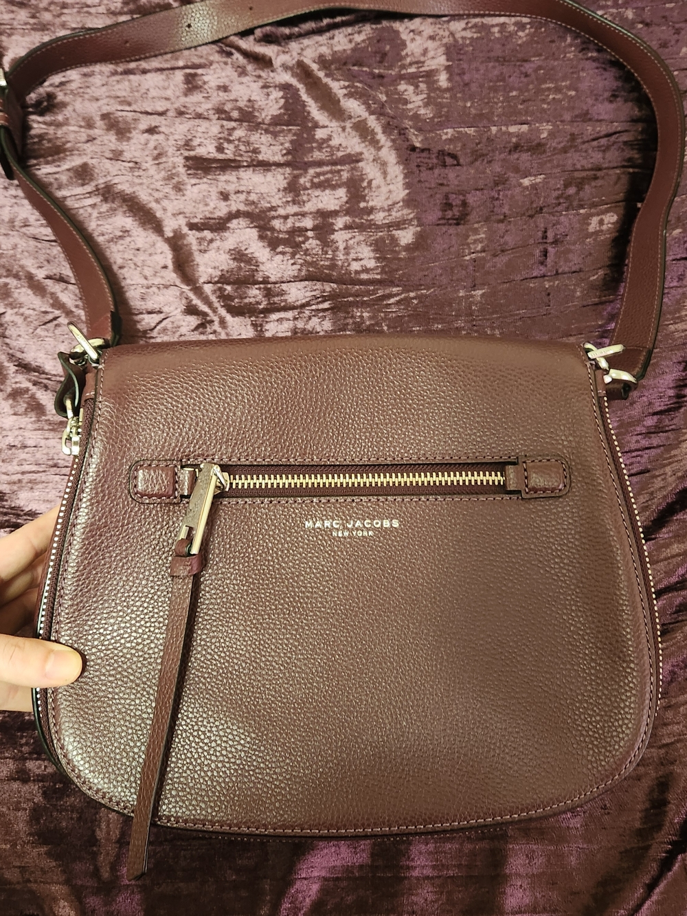 Marc Jacobs Saddle Bag in Burgundy